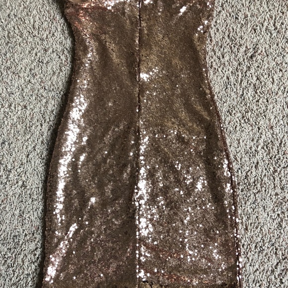 Rose gold bodycon dress - Picture 3 of 3
